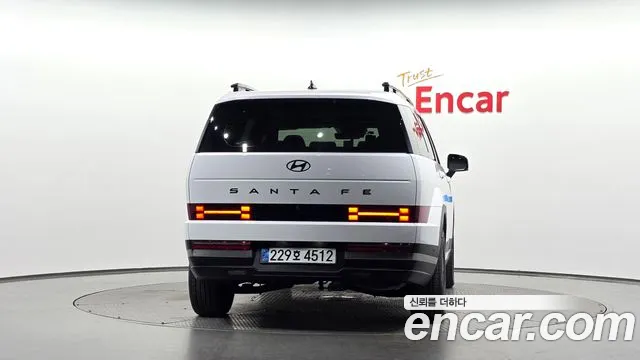 Hyundai Santa Fe — Фото автомобиля 4