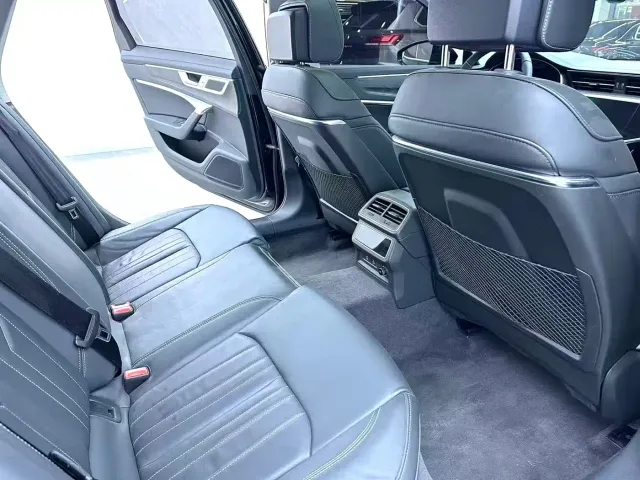 Audi A6L — Фото автомобиля 9