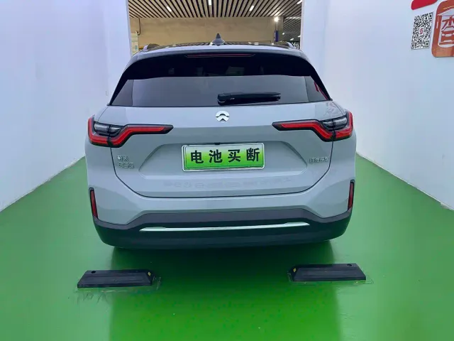 Nio ES6 — Фото автомобиля 22