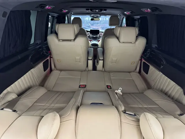 Mercedes-Benz V-Class — Фото автомобиля 27