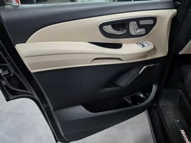 Mercedes-Benz V-Class — Фото автомобиля 4