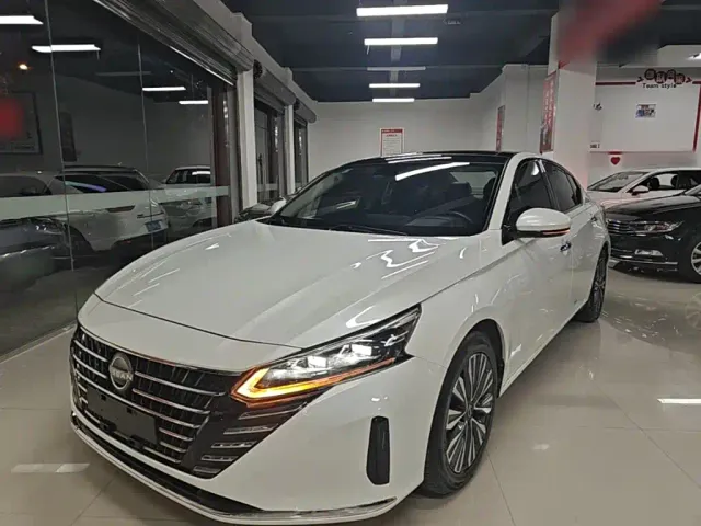 Фотография автомобиля — Nissan Teana