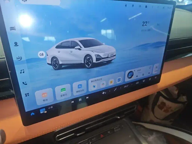 Wuling Starlight — Фото автомобиля 12