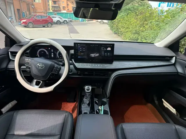 Toyota Camry — Фото автомобиля 6