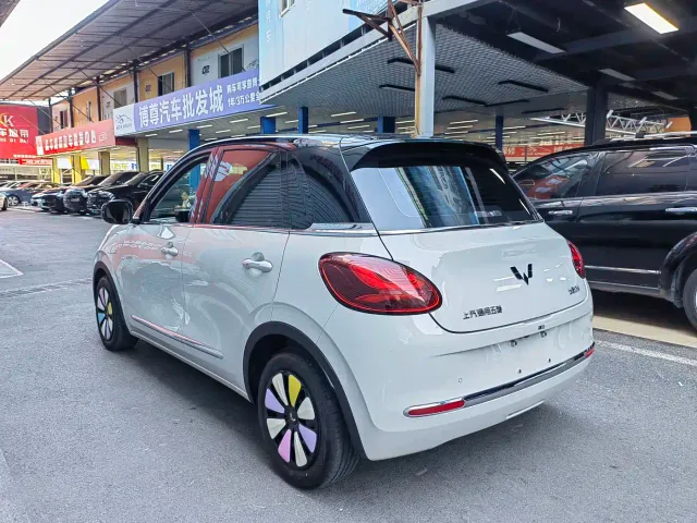 Wuling Bingo — Фото автомобиля 14