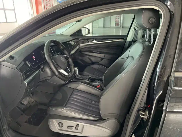 Volkswagen Passat — Фото автомобиля 8