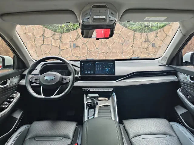 Geely Xingrui — Фото автомобиля 12