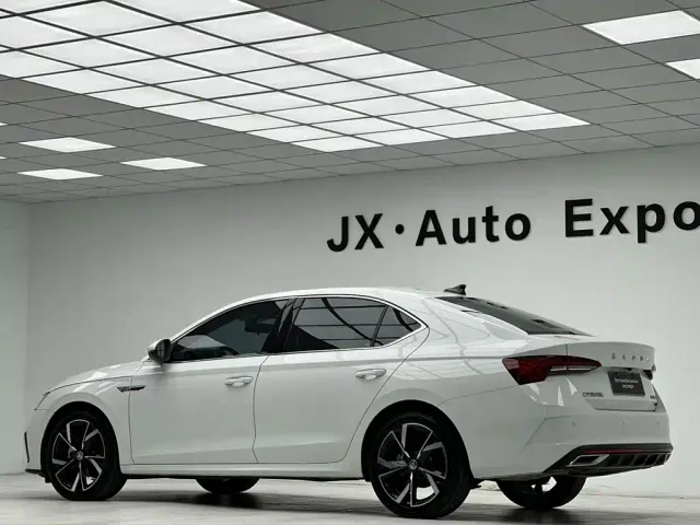 Skoda Octavia — Фото автомобиля 21