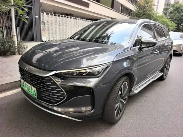 Фотография автомобиля — BYD Tang
