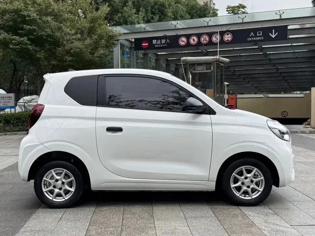 Roewe Clever — Фото автомобиля 7