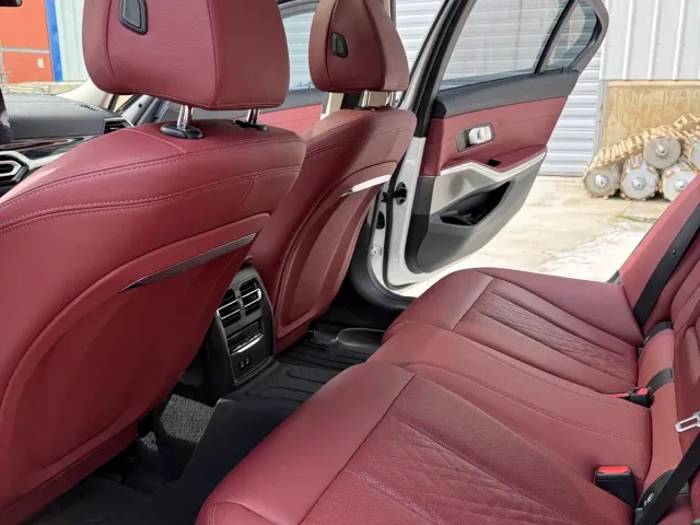 BMW i3 — Фото автомобиля 13