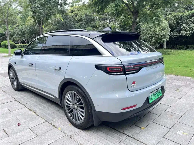 Leapmotor C11 — Фото автомобиля 15