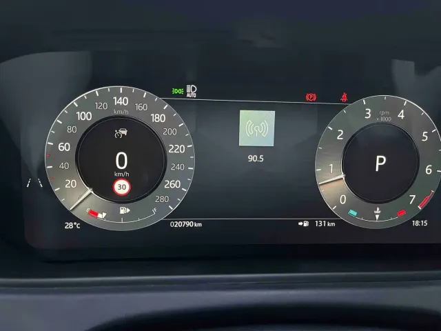 Land Rover Range Rover Velar — Фото автомобиля 17