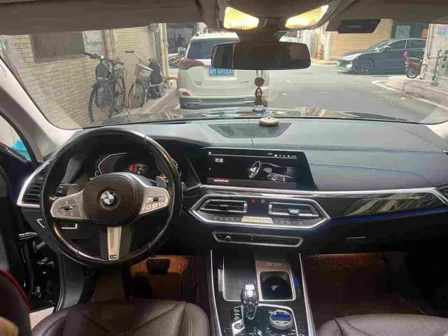 BMW X5 — Фото автомобиля 4