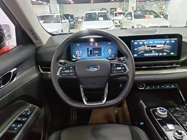 Ford Lingrui — Фото автомобиля 10