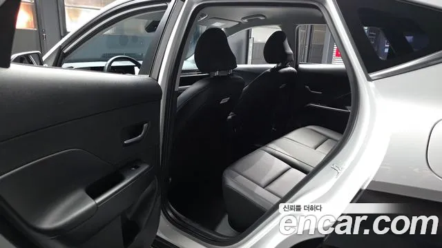 Hyundai Kona SX2 — Фото автомобиля 15