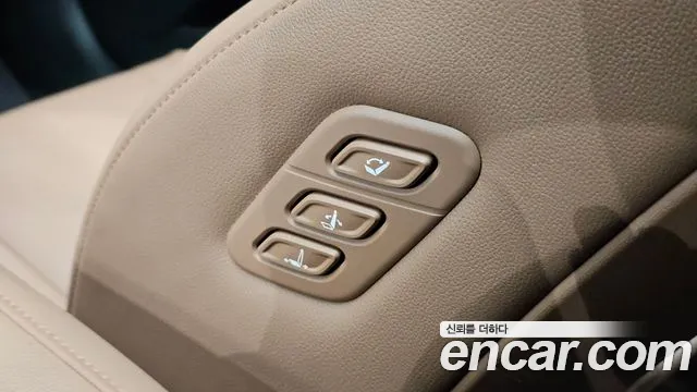 Hyundai Grandeur GN7 — Фото автомобиля 29