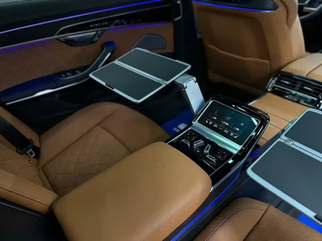 Audi A8 — Фото автомобиля 9