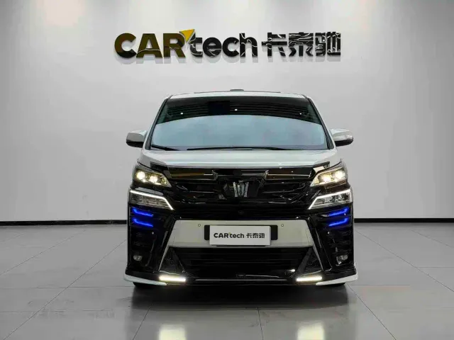 Фотография автомобиля — Toyota Vellfire