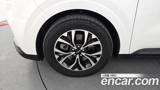 Kia Canival Carnival 4 поколение Дизель 9 мест Prestige — Фото автомобиля 5