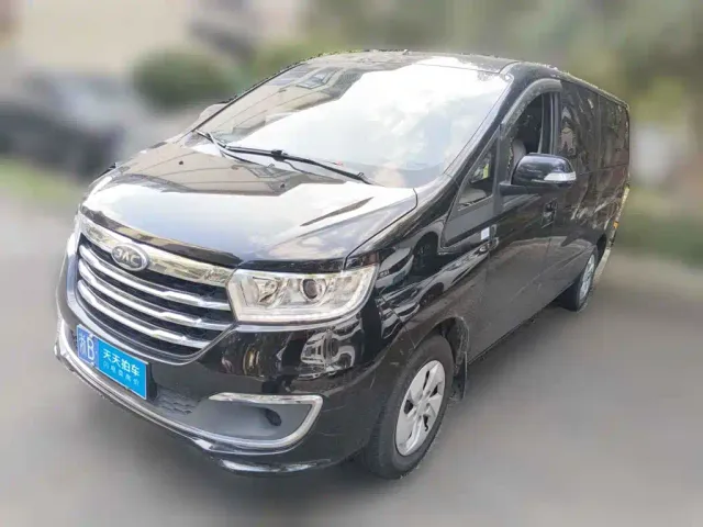 Фотография автомобиля — JAC Refine M3