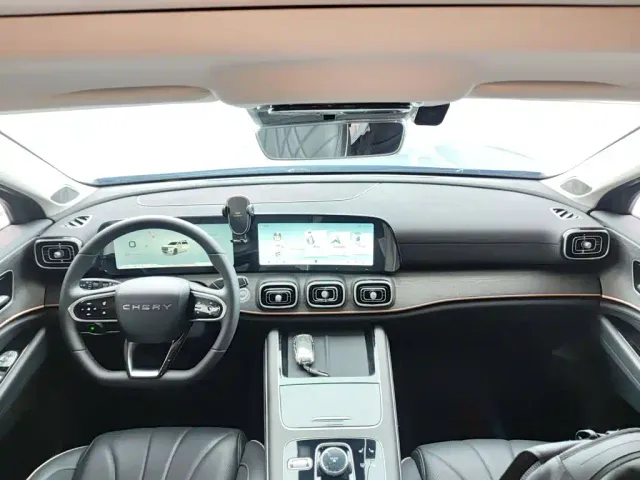 Chery Tiggo 9 — Фото автомобиля 9