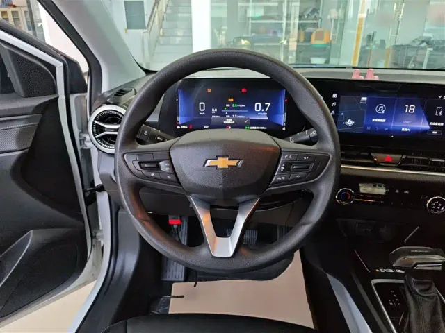 Chevrolet Monza — Фото автомобиля 10