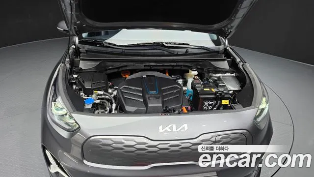 Kia Niro — Фото автомобиля 9