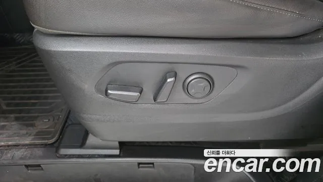 Hyundai Staria Staria Tourer 11 мест — Фото автомобиля 16