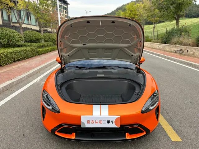 Xiaomi SU7 — Фото автомобиля 9