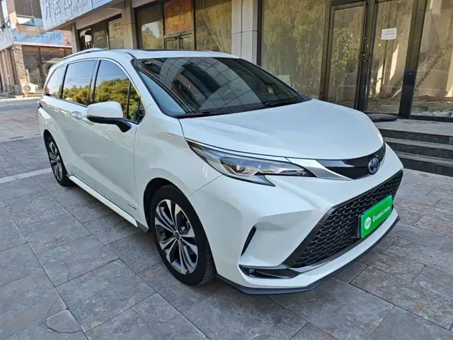 Toyota Granvia — Фото автомобиля 3