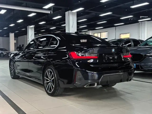 BMW 3 Series — Фото автомобиля 24