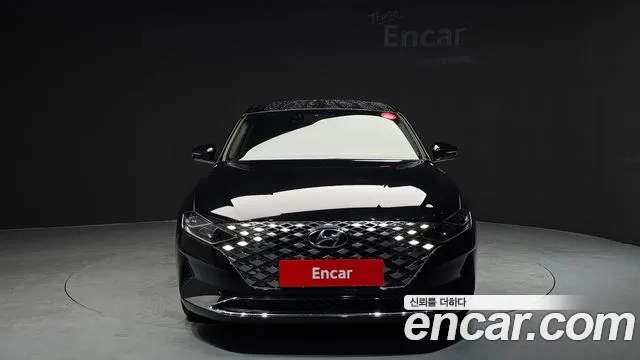 Hyundai Grandeur Новый Grandeur IG — Фото автомобиля 3