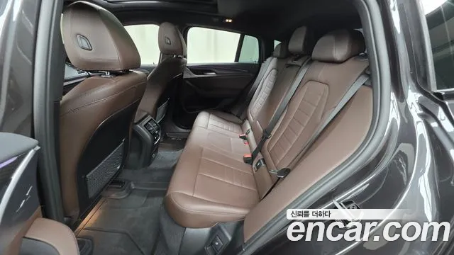 BMW X4 xDrive20i M Sport — Фото автомобиля 12