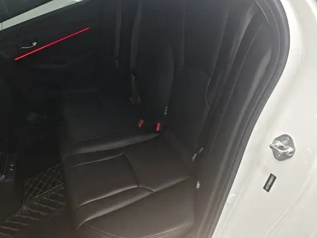 Honda Accord — Фото автомобиля 16