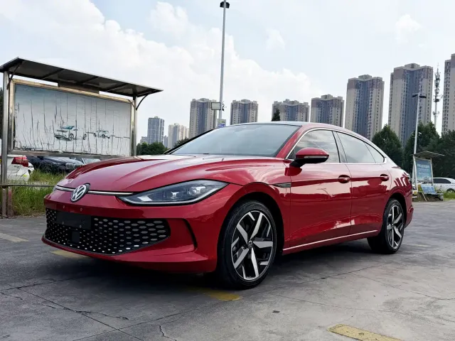 Фотография автомобиля — Volkswagen Lamando
