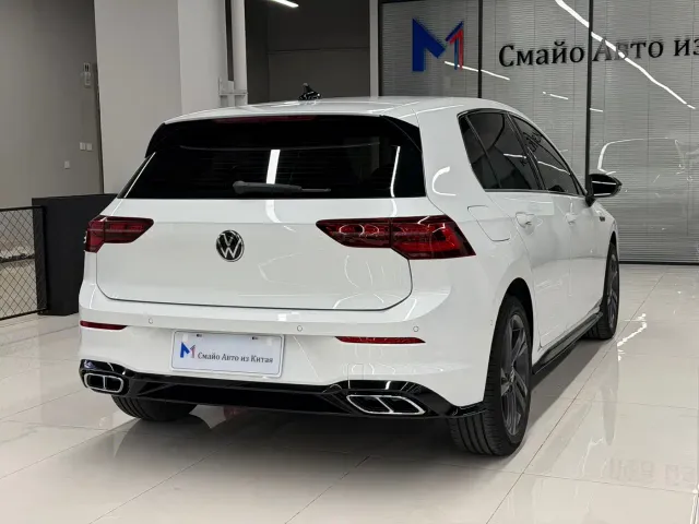 Volkswagen Golf — Фото автомобиля 6
