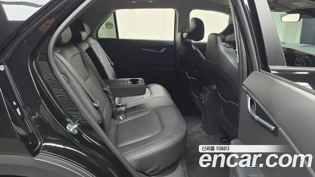 Kia Niro — Фото автомобиля 17