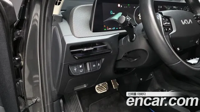 Kia EV6 — Фото автомобиля 13