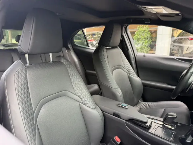 Lexus UX — Фото автомобиля 9