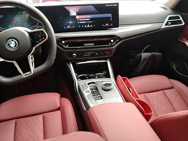 BMW i3 — Фото автомобиля 13
