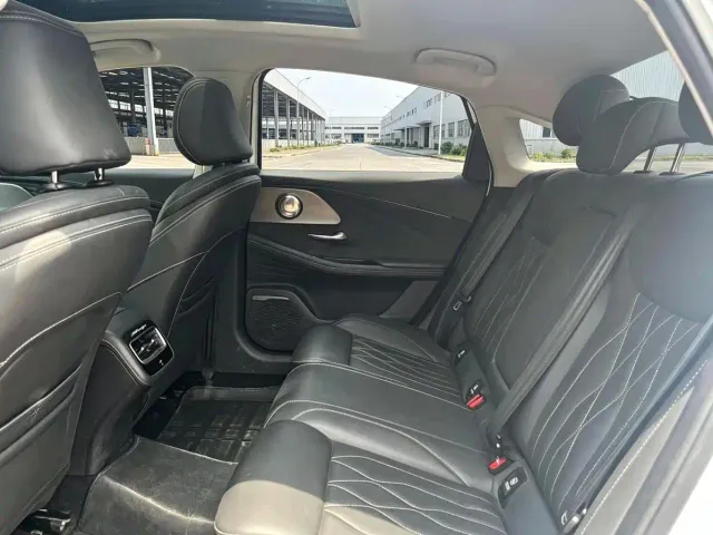 Chery Arrizo 8 — Фото автомобиля 7