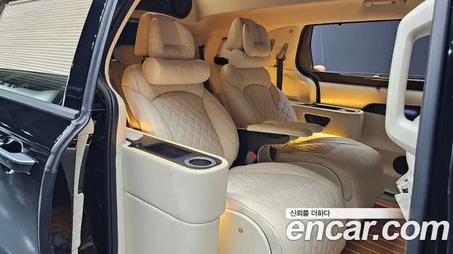 Kia Carnival Generation 4 — Фото автомобиля 18