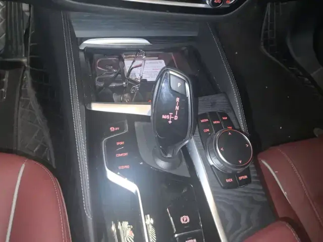BMW 5 Series — Фото автомобиля 15