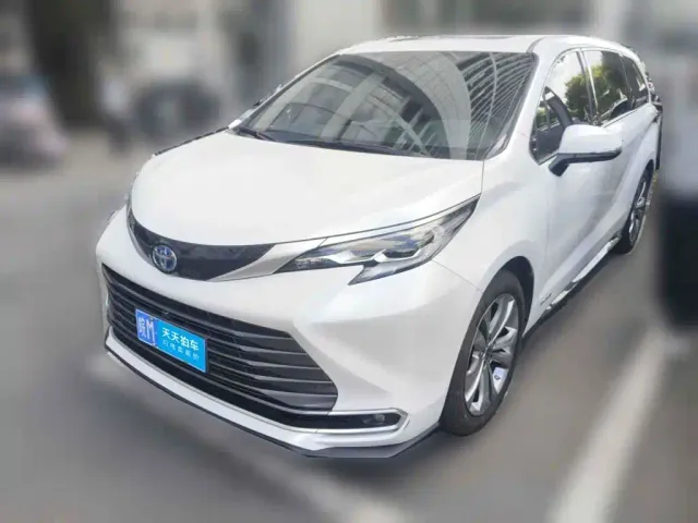 Фотография автомобиля — Toyota Sienna