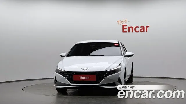 Hyundai Avante CN7 — Фото автомобиля 3