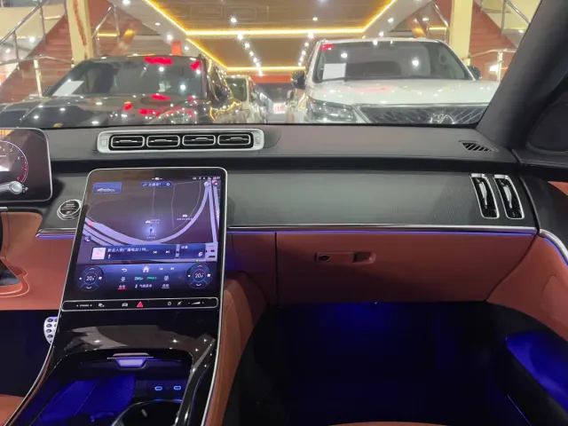 Mercedes-Benz S-Class — Фото автомобиля 10