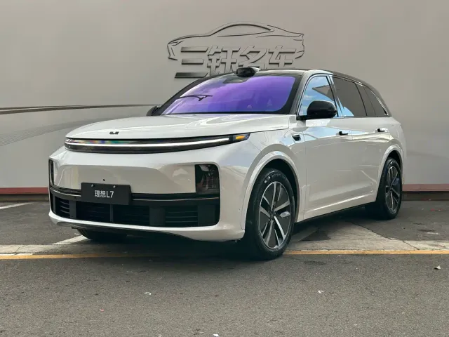 Фотография автомобиля — Li Auto L7