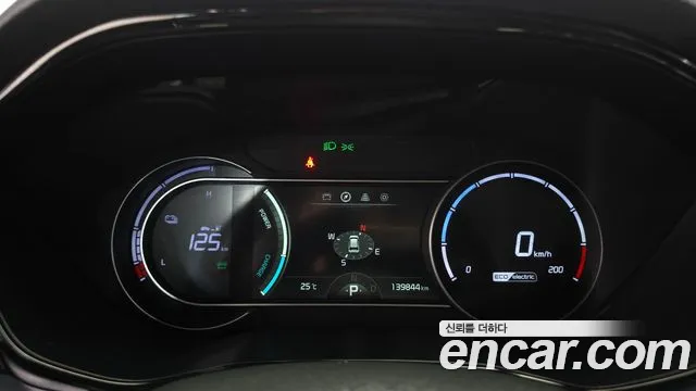 Kia Niro — Фото автомобиля 8