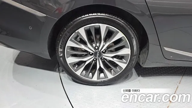 Kia K8 2.5 Бензин 2WD — Фото автомобиля 5
